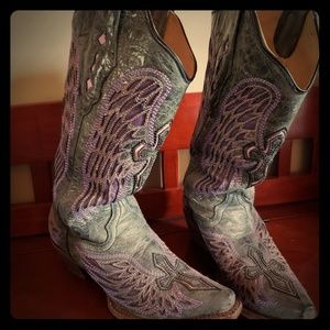 Corral boots